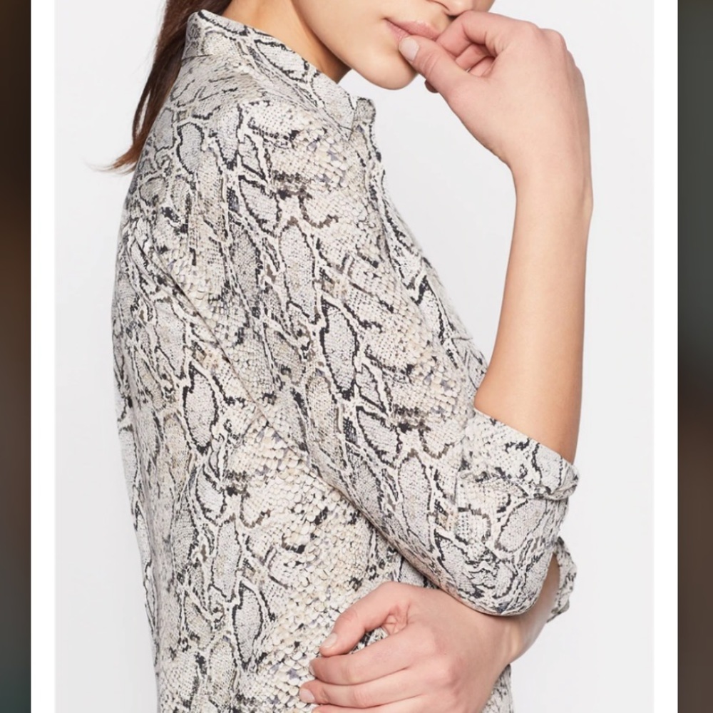 Equipment | Slim Signature Snake Print 100% Silk Button Down Shirt M